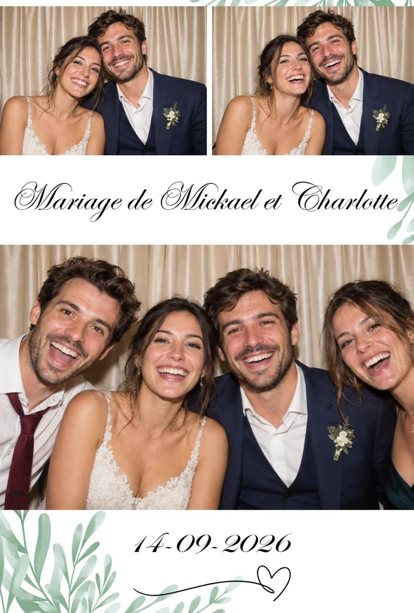 Tirage de mariage avec trois photos de photobooth et un cadre végétal blanc.